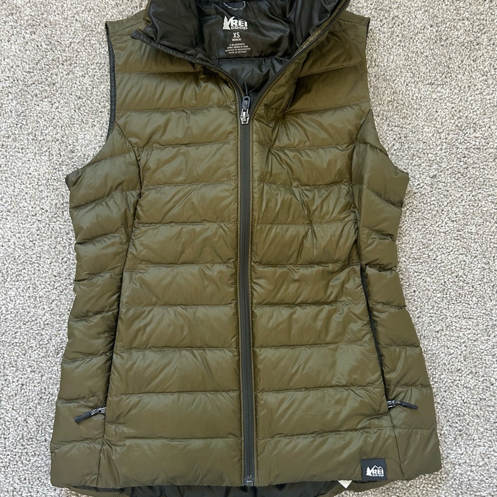 REI Women's Green Quilted Vest